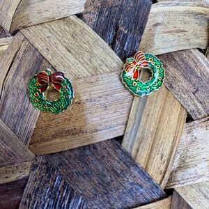 Wreath Enamel Earrings Holiday Christmas .5"